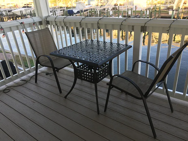 5132 Beach Dr SE #D — Photo 11
