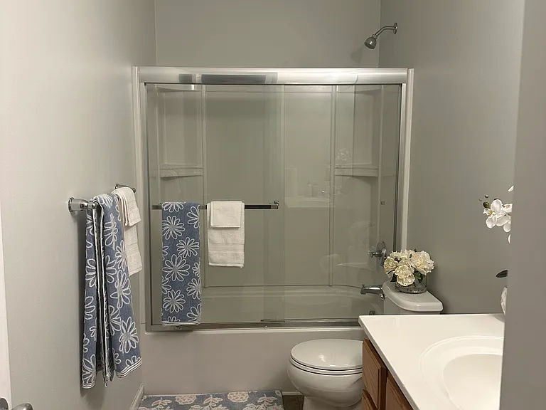 3013 Oxford Ln — Photo 6