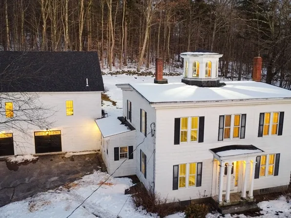8 Proctor St #1, Ashburnham, MA 01430
