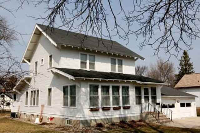 1st image of 412 S 11th St