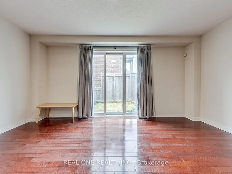2319 Stone Glen Cres — Photo 17