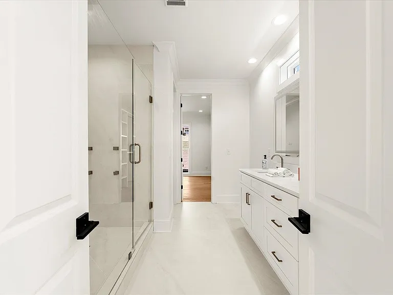 1270 Glen Eagle Dr — Photo 24
