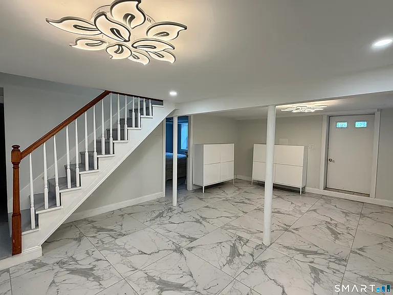 163 Beechwood Ave — Photo 13
