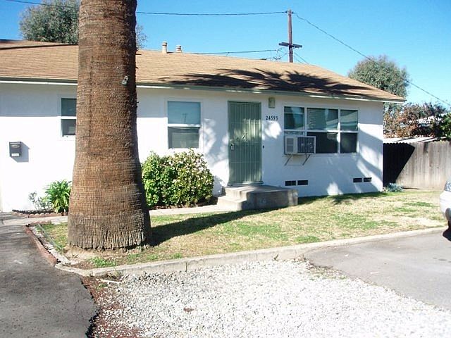 1st image of 24593 Richmond Dr