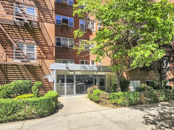 66-10 149th Street image 10 of 10