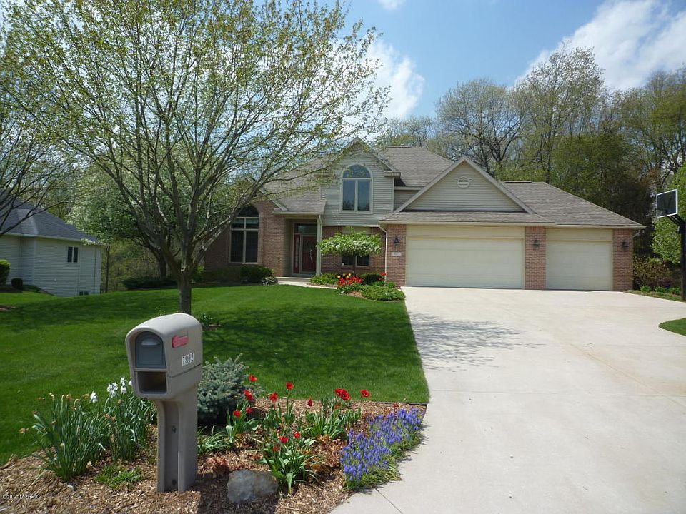 1st image of 7932 Finnagen Dr