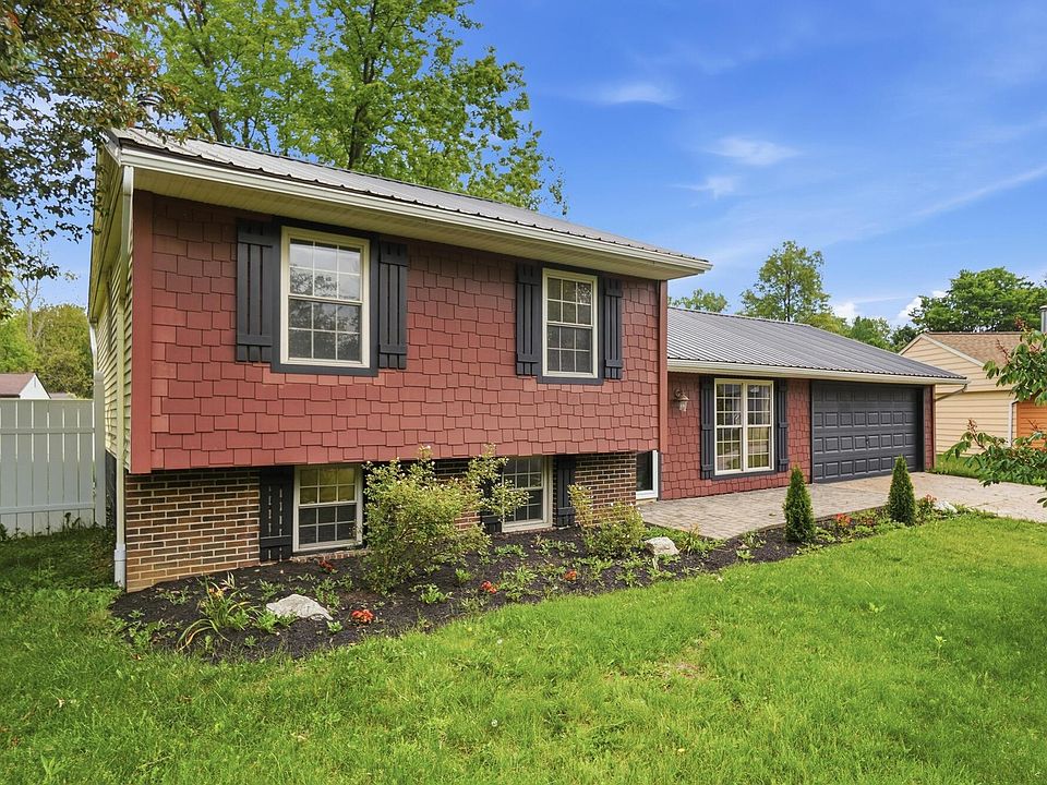 1st image of 691 Juniper Ln