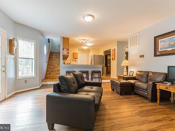 4th image of 40770 Meadow Dr