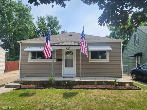215 Prairie Dr, Akron, OH 44312