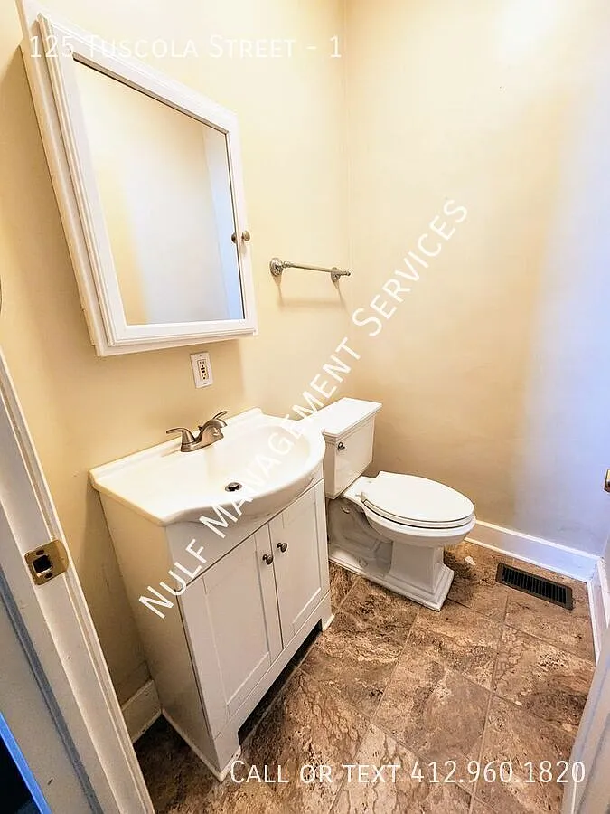 1 bed, 1.5 bath in Mt Washington — Photo 3