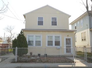 18 Monroe St, Inwood, NY 11096
