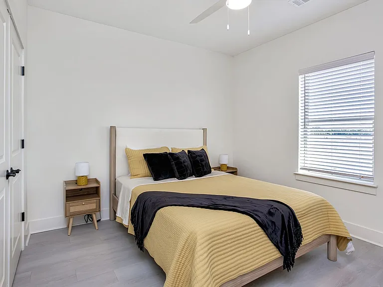 Joy Park Luxury Apartments — Photo 34