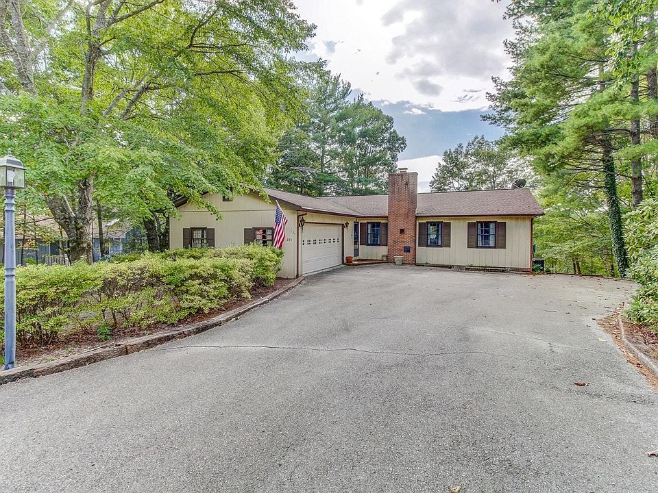 1st image of 231 Deerwood Dr