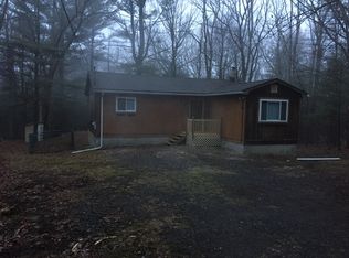 149 Fox Rd, Dingmans Ferry, PA 18328