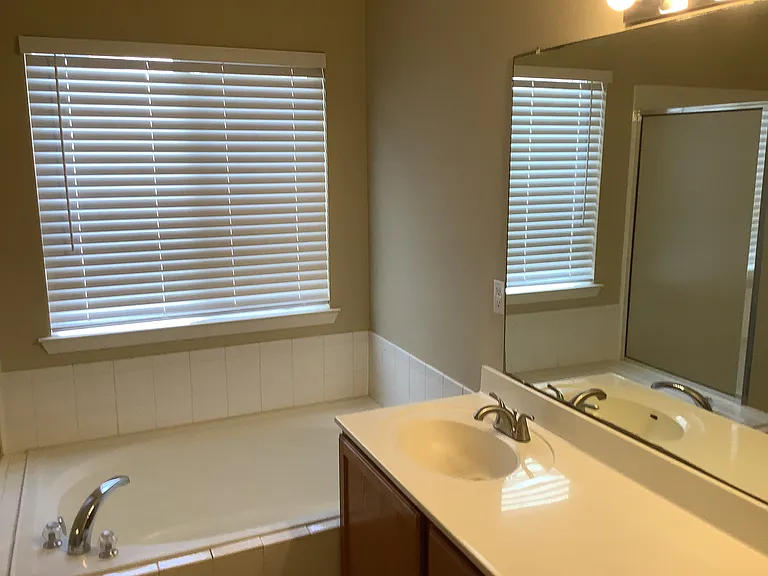 6609 Country Hills Ct NW — Photo 13