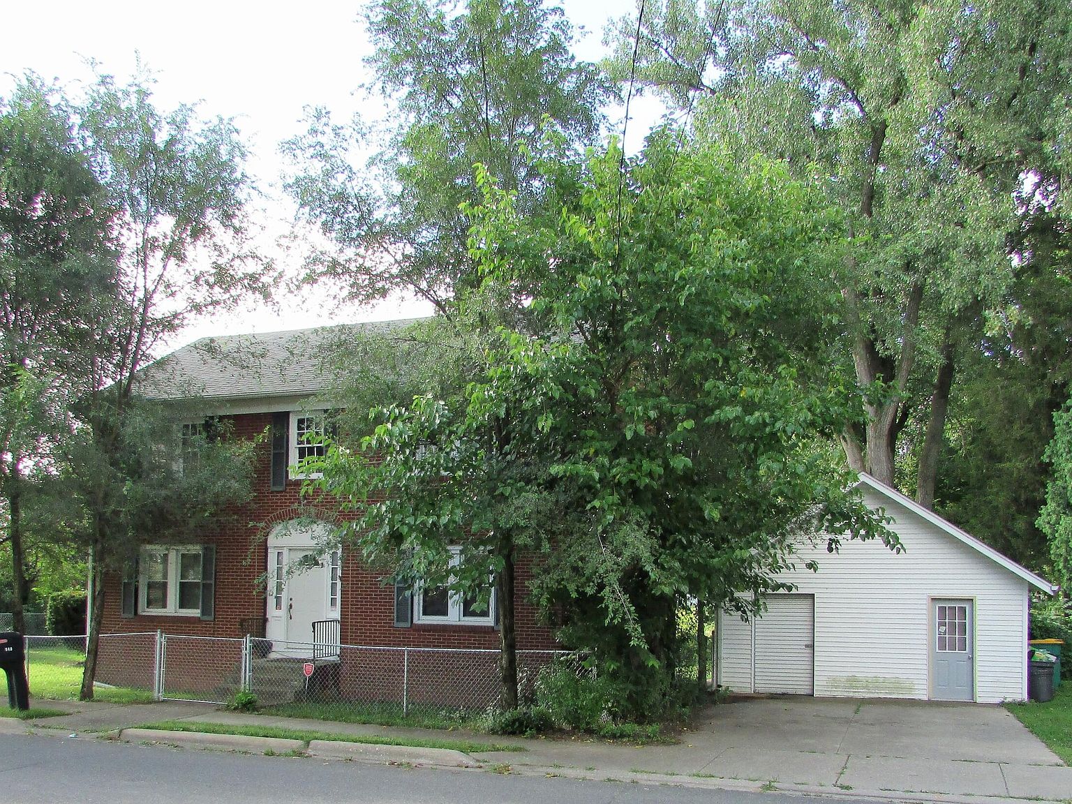 148 Burnham St E, Battle Creek, MI 49015 Zillow