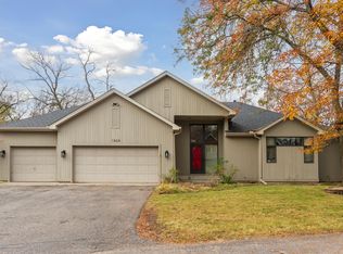 1828 Essex Rd, Minnetonka, MN 55305