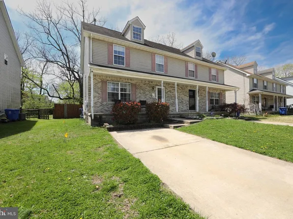 6 Lee St, Pemberton, NJ 08068