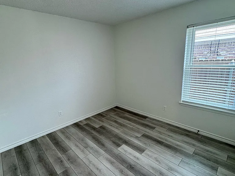 2304 Corral Dr — Photo 15