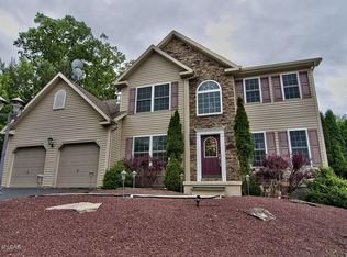329 Vista Dr, Shavertown, PA 18708