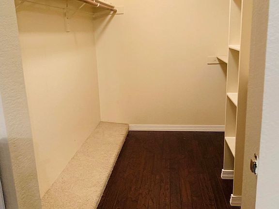 4th image of 5104 N 32nd St Unit 437