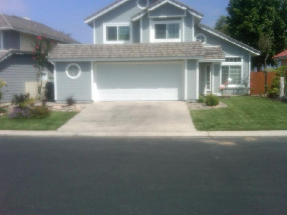1st image of 639 Boysenberry Way