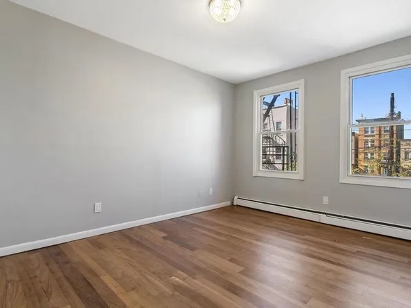 475 Palisade Avenue image 11 of 16