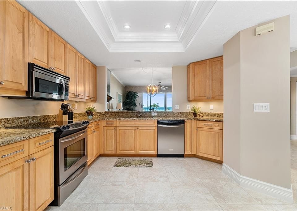 Barefoot Beach Club Apartments - Bonita Springs, FL | Zillow