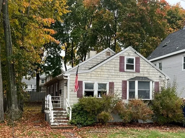 20 Glen Rd, Reading, MA 01867