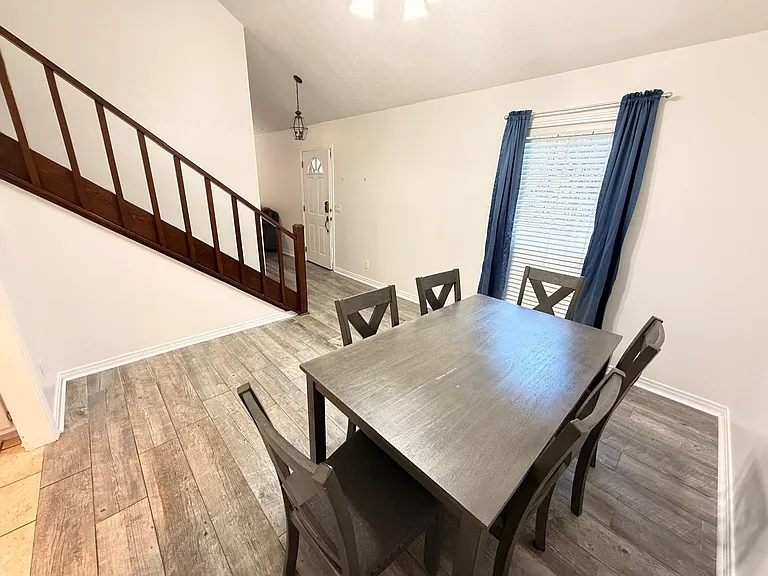 217 Cedar Dr — Photo 7