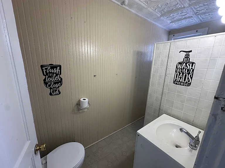 1421 Broadway St #3 — Photo 8