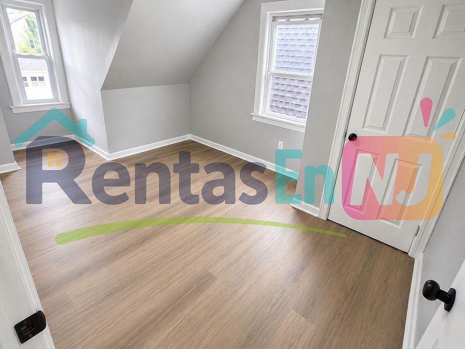 2nd image of 19 N 18th St #3B