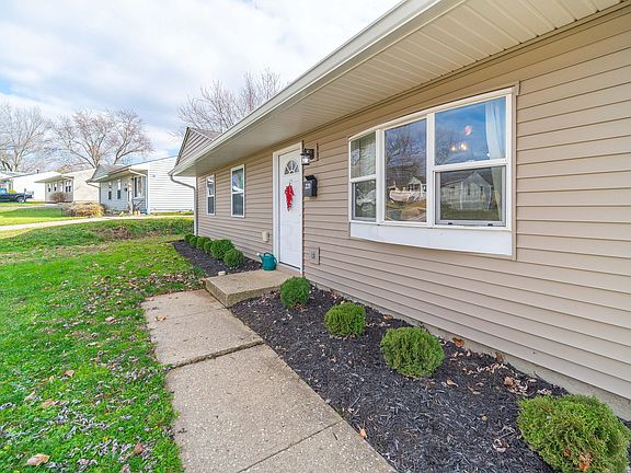 2nd image of 229 Sunset Dr S