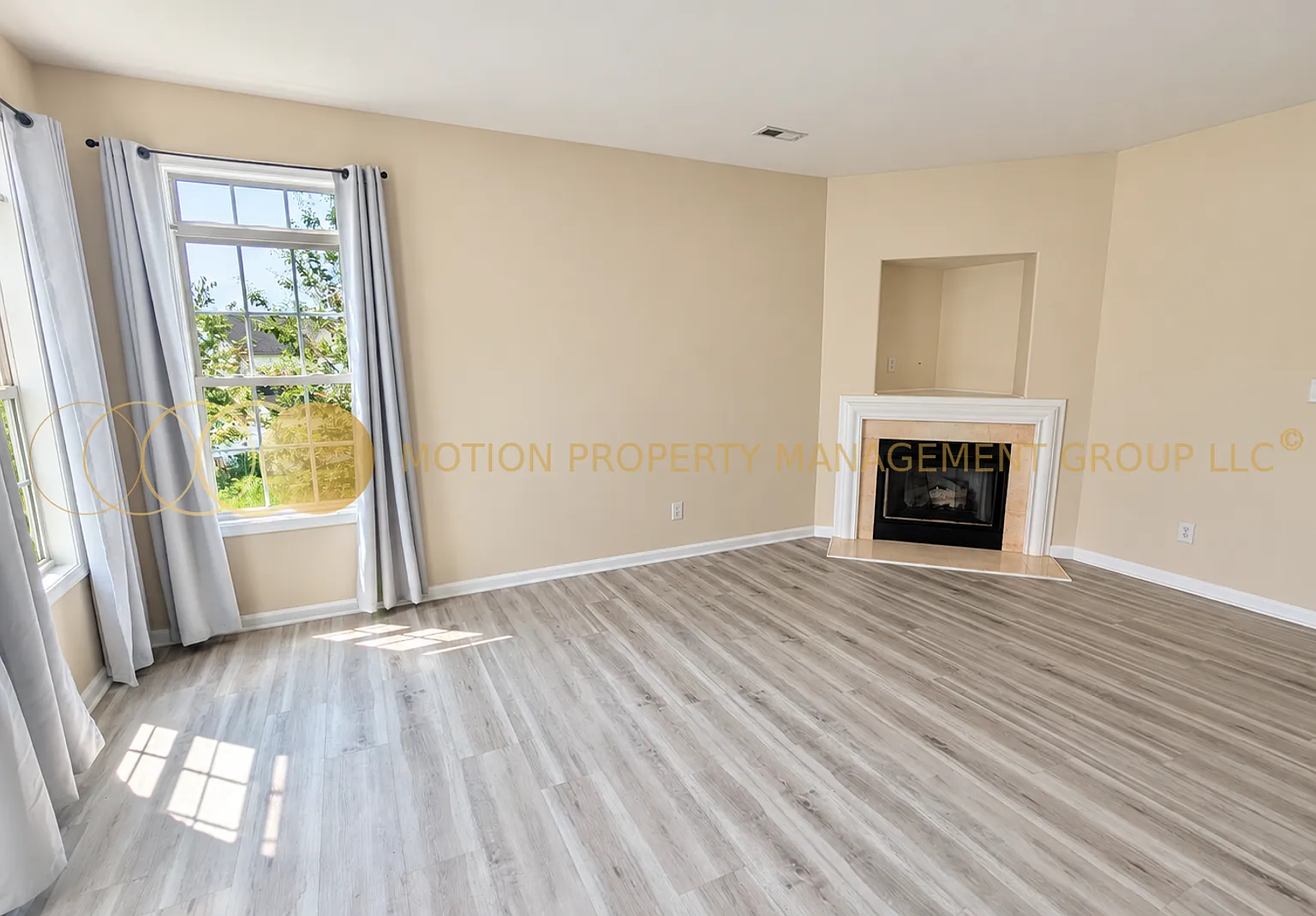 8601 Sawleaf Ct — Photo 2