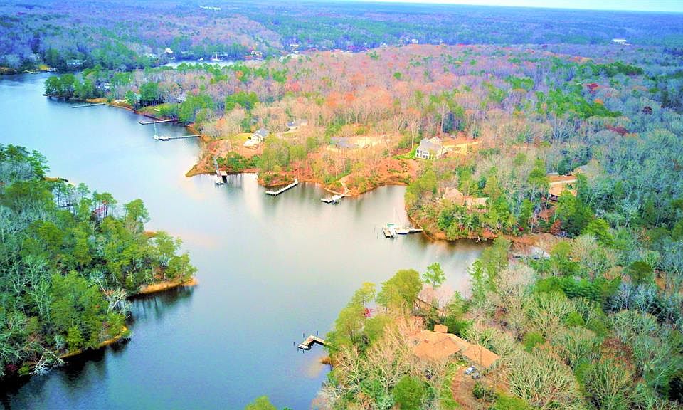 1st image of 1 Cove Woods