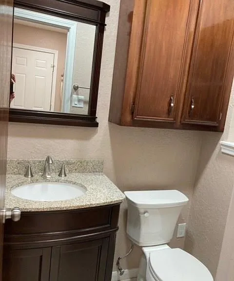 331 Shady Rock Ln — Photo 3