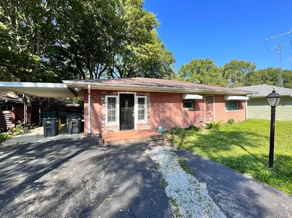 1705 Summit Dr, West Lafayette, IN 47906