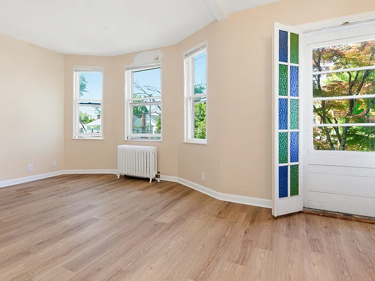 82 Quinby Ave — Photo 15