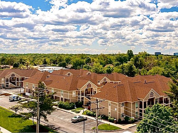 5th image of 1855 Craigshire Dr #1711
