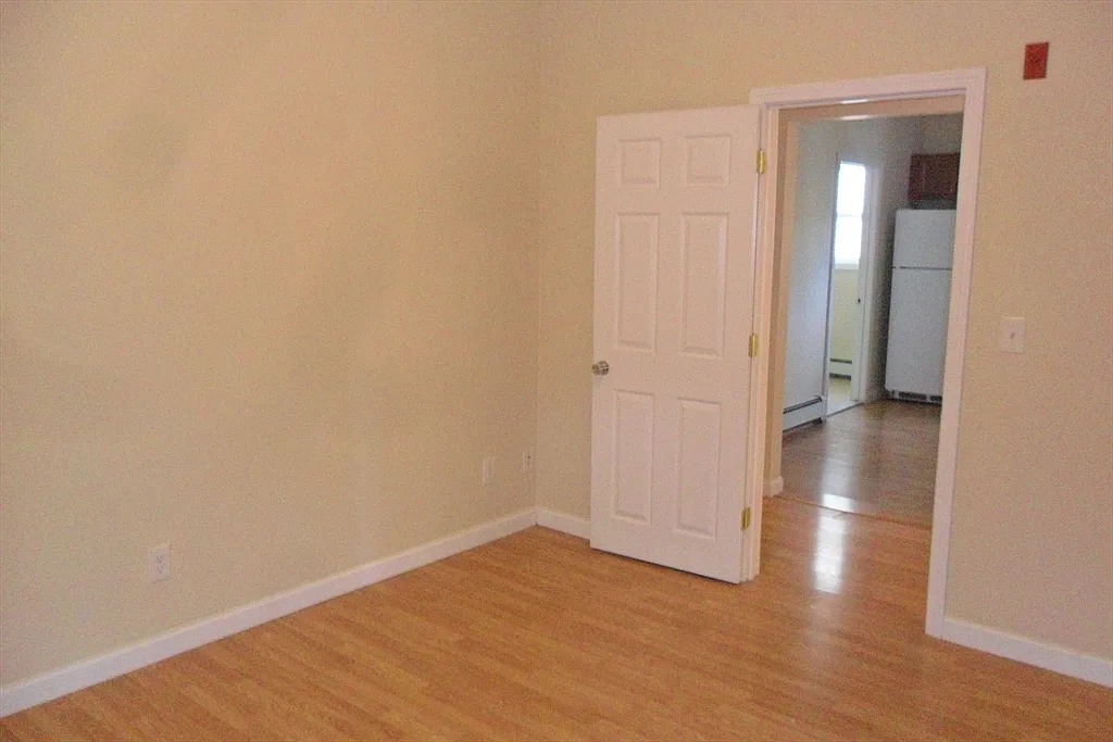 Building Photo - 848 Waverly St #2