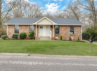 345 May Dr, Madison, TN 37115