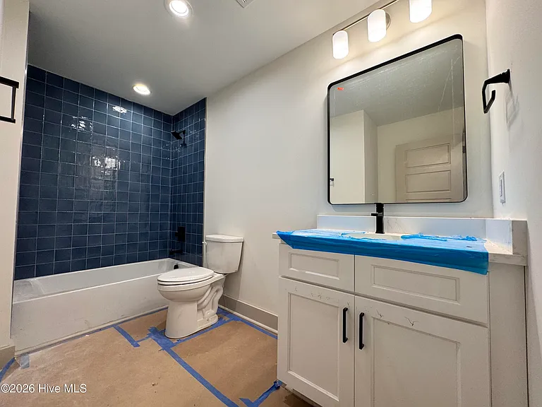 664 Wren Ln — Photo 17