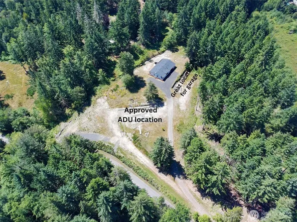 1208 205th Avenue Ct SW, Lakebay, WA 98349