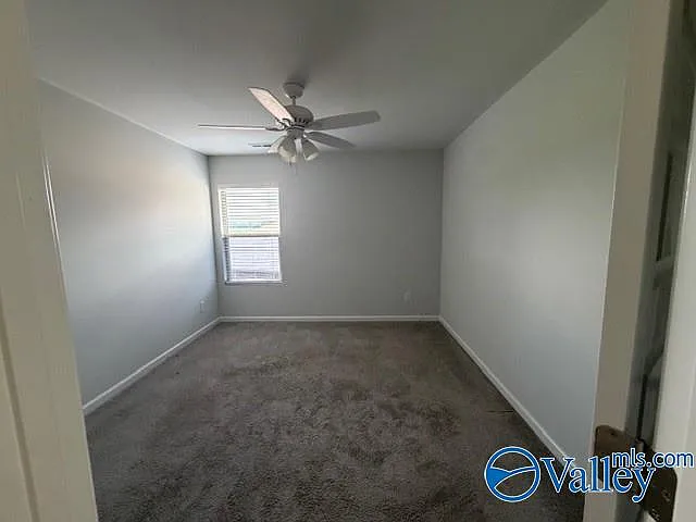 210 Hydra Cir — Photo 12