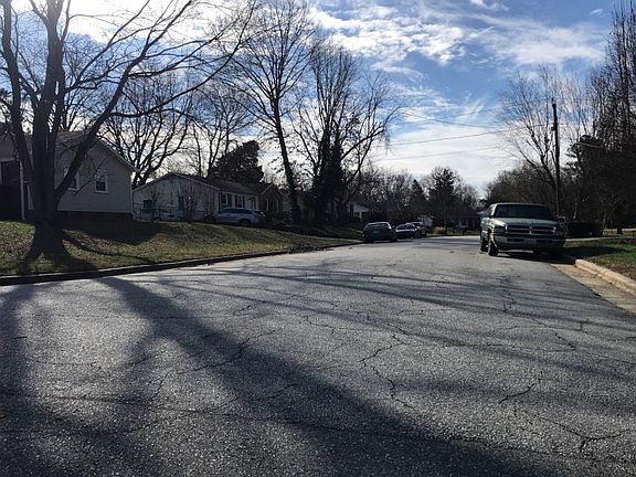 4th image of 4207 Waco Dr