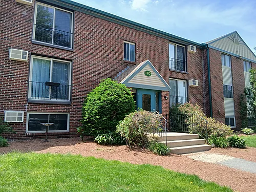 130 English Village Rd #1-102 Photo 1