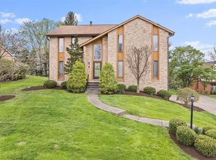 219 Harrow Dr, Pittsburgh, PA 15238