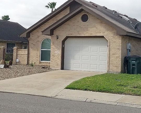 3rd image of 1617 E Gastel Cir