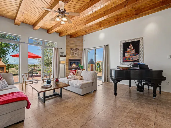 19 Hondo Ln, Santa Fe, NM 87508