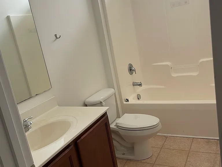 2024 Blue Iris Dr — Photo 6